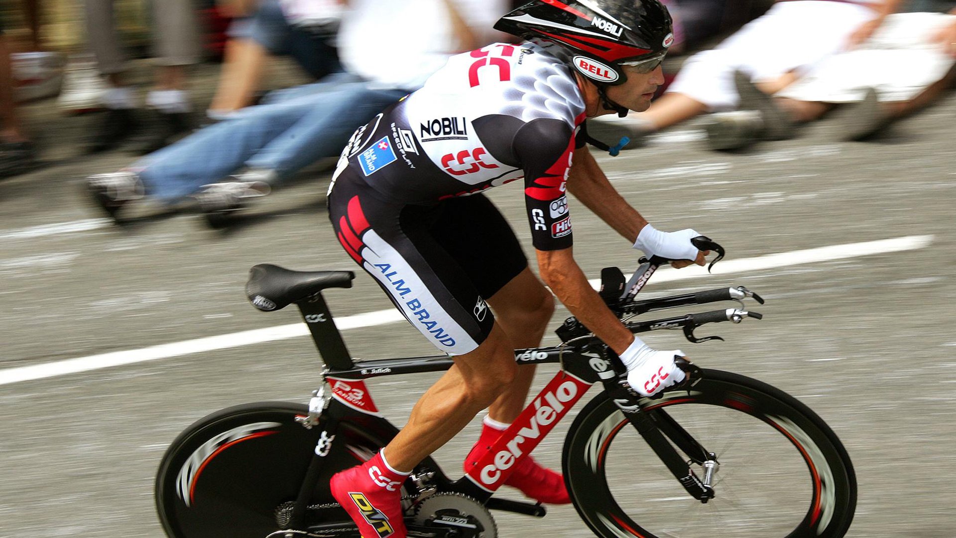 中国熊猫体育-冰火交响曲，詹姆斯爆发引领吉林，火力压制魔术的战术密码