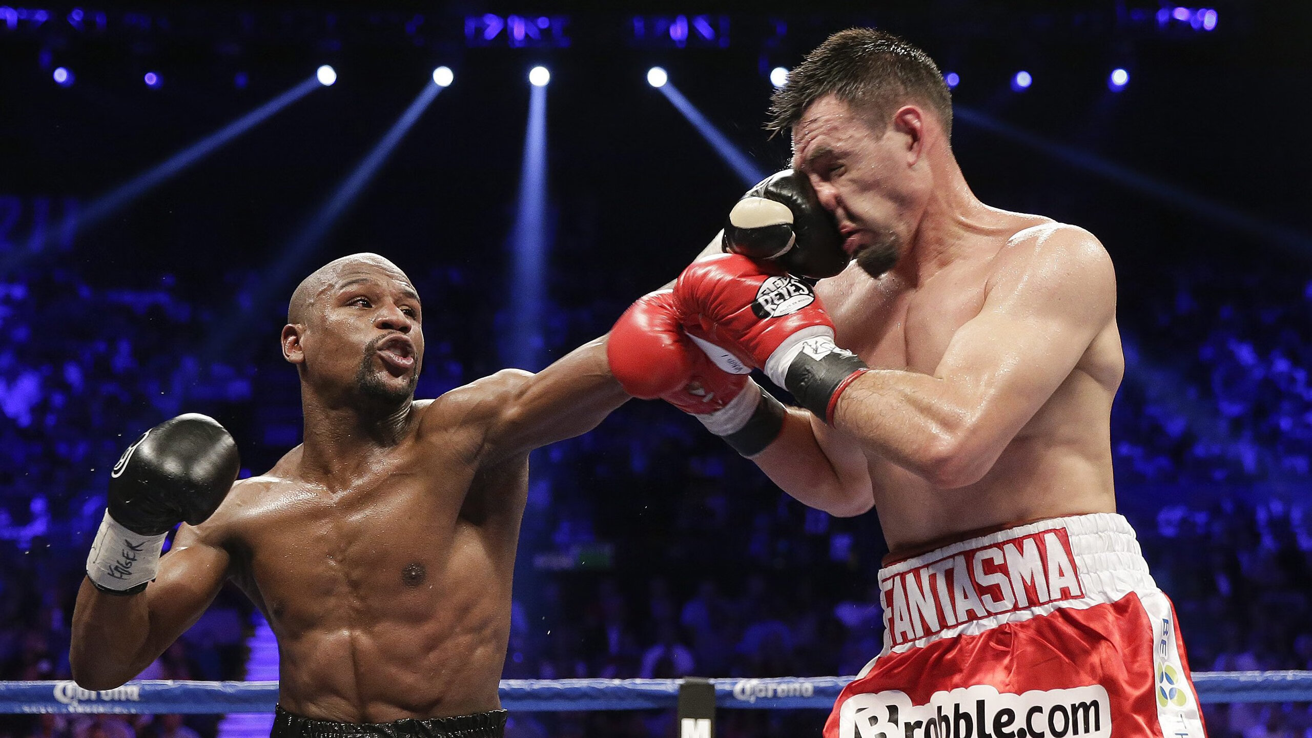 足球世界的冰与火之歌，弗拉霍维奇爆发映照巴萨爆冷澳大利亚的启示